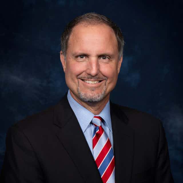 Ryan Hansen en vogue